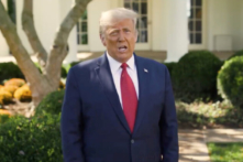 TT Trump muốn áp dụng miễn phí liệu pháp điều trị của ông cho người dân Hoa Kỳ