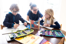 Để lại tiền của cho con cháu không bằng để lại tiếng thơm