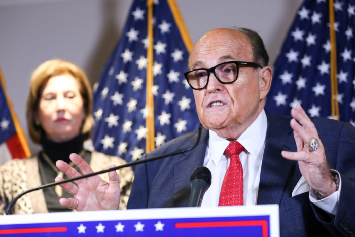 LS. Giuliani: Chiến dịch Trump tập trung vào Tối cao Pháp viện & Cơ quan Lập pháp Tiểu bang