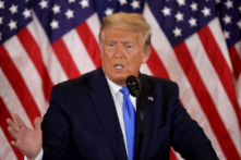 Ông Trump: Liên bang dừng vaccine Johnson & Johnson vì “chính trị” hoặc vì “cảm tình của FDA với Pfizer”