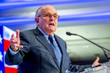 Luật sư Giuliani: Một số vụ kiện đã ‘sẵn sàng’ lên đường đến Tối cao Pháp viện