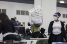 Luật sư Michigan thúc giục thẩm phán điều tra các khiếu nại về gian lận bầu cử