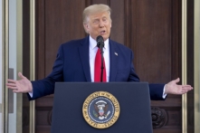 Sự lựa chọn của Hoa Kỳ: Phỉ báng TT Trump hay khách quan đánh giá các chính sách