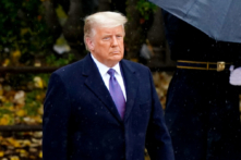 TT Trump ban hành sắc lệnh cấm đầu tư vào công ty quân đội Trung Quốc