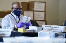 Trận chiến bầu cử chỉ mới bắt đầu