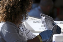 Chiến dịch của TT Trump đệ đơn kiện để tách các phiếu bầu đến muộn ở Georgia