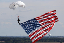 Cuộc thi viết luận văn về Hoa Kỳ: Trở về để có một tương lai tươi sáng