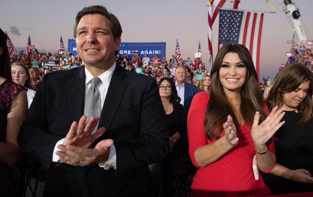 Thống đốc Florida Ron DeSantis kêu gọi quốc hội mỹ thông qua gói viện trợ thất nghiệp