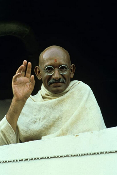 cảnh trong bộ phim Gandhi 