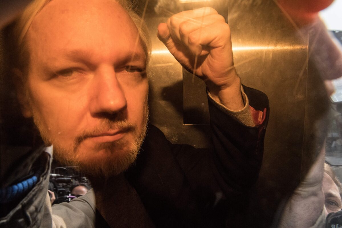 Julian Assange - máy tính xách tay của Seth Rich