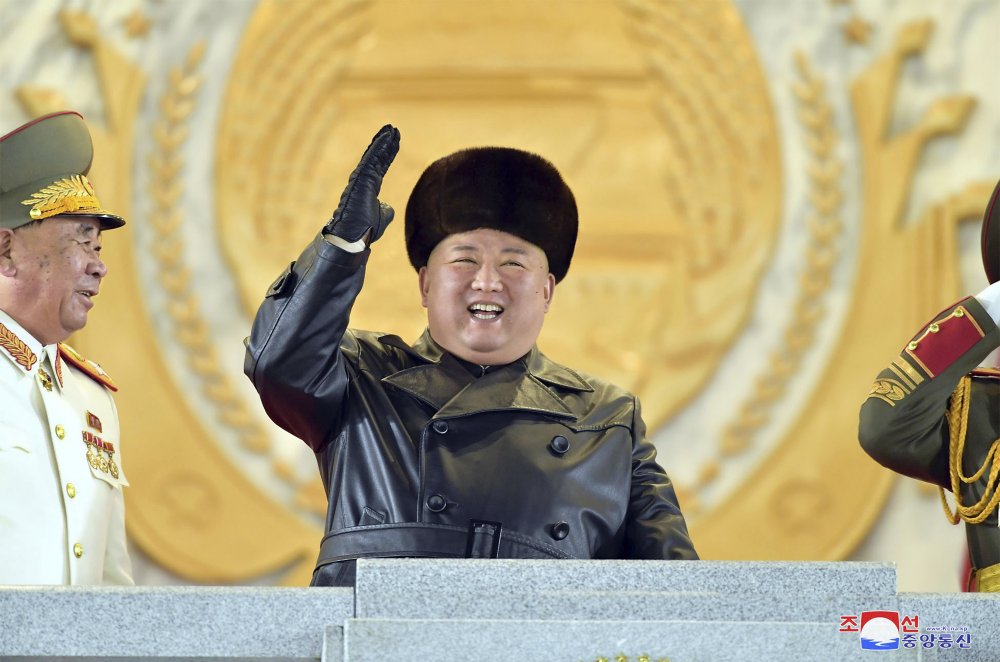 hoả tiễn đạn đạo  mới của triều tiên - nhà lãnh đạo Triều Tiên Kim Jong Un