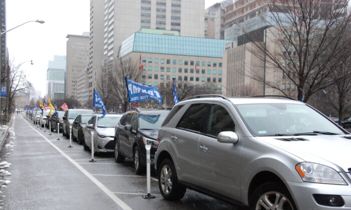 Diễu hành ủng hộ TT Trump ở Toronto