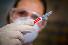 WHO đưa vaccine Kexing vào danh mục sử dụng khẩn cấp, Trung Cộng bị vạch trần đã lừa dối người dân