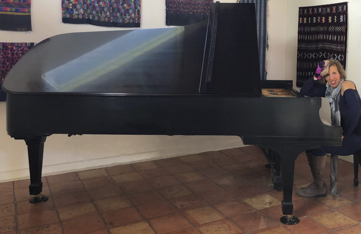 Hành trình của một nghệ sĩ chơi dương cầm bằng tay trái