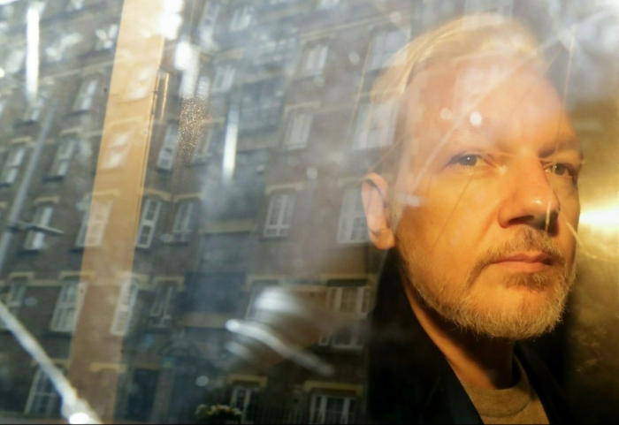 dẫn độ ông Julian Assange