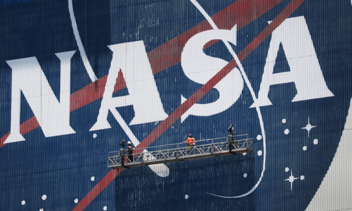 Nhà nghiên cứu NASA nhận tội che giấu mối liên hệ với Trung Quốc