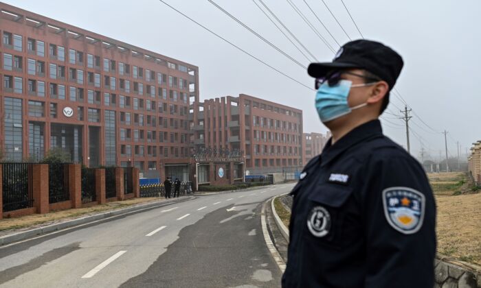 Tết Nguyên Đán đang đến gần, Trung Quốc thắt chặt hạn chế đi lại do virus Trung Cộng
