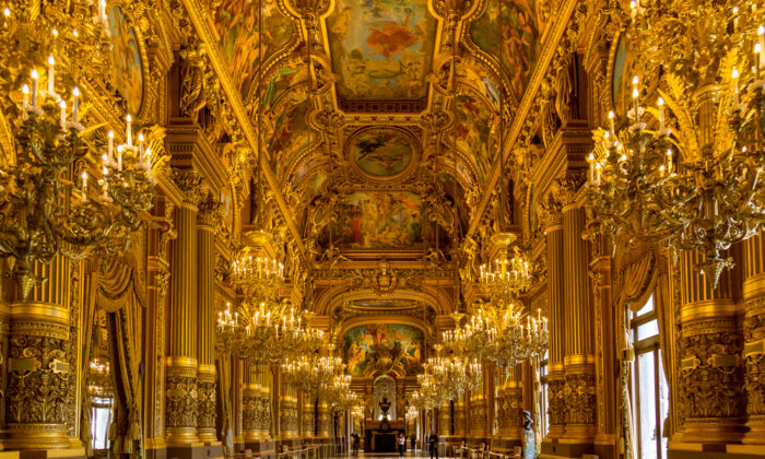 tiền sảnh Nhà hát Opera Palais Garnier