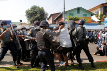 Nhóm vận động cáo buộc các công ty quốc doanh Trung Quốc cung cấp vũ khí cho quân đội Miến Điện