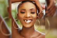 Người mẫu có nụ cười ‘không hoàn hảo’: Hãy yêu bản thân mình và tìm kiếm vẻ đẹp nội tâm