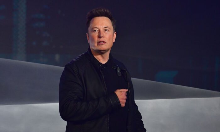 Elon Musk chú trọng tài năng, không phải bằng cấp