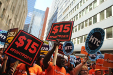 Nâng lương tối thiểu của liên bang lên 15 USD sẽ gây tác động có hại rất lớn đối với các doanh nghiệp nhỏ: giới Doanh nhân, Chuyên gia đánh giá