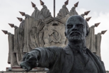 Những ảo tưởng của một giáo sư Mác-xít