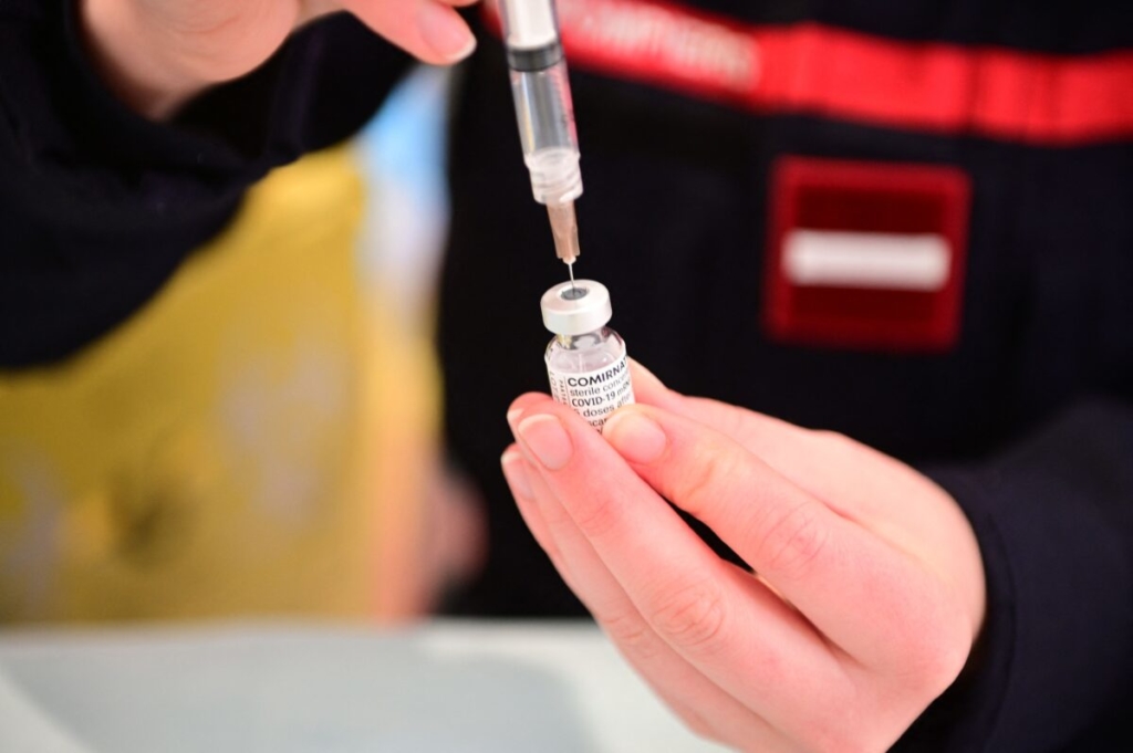 Đức ngừng sử dụng vaccine AstraZeneca
