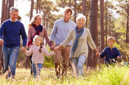 Điều gì sẽ xảy ra khi ông bà cùng con cái nuôi dạy cháu