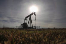 14 tiểu bang kiện chính phủ ông Biden về lệnh ngưng cho thuê dầu khí