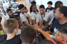 ‘Bạn không thể dạy dỗ những đứa trẻ nếu bạn không đồng cảm với chúng’