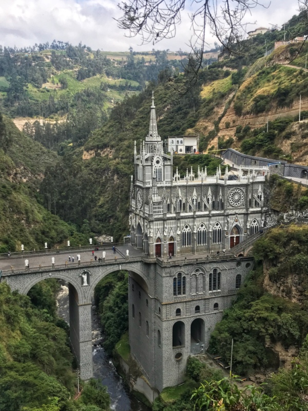 Đền Las Lajas ở Colombia