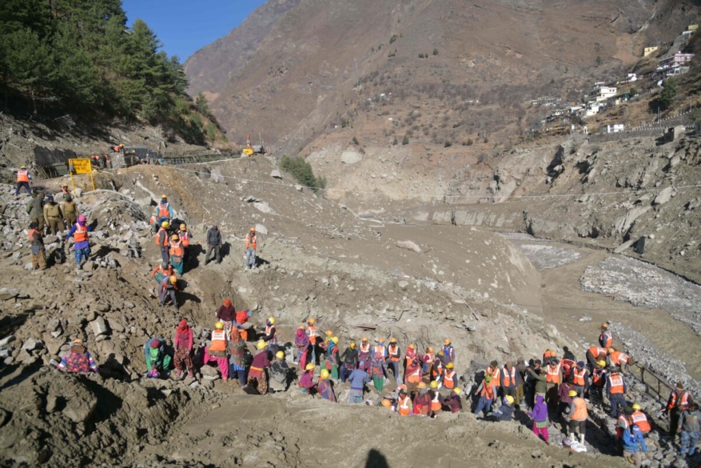 Thảm họa vỡ sông băng ở dãy Himalayas qua lăng kính của Trung Cộng và Ấn Độ