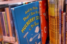 Các nhà làm phim: Văn Hóa Xóa Sổ tìm cách phá hủy các giá trị truyền thống và chế ngự tâm trí