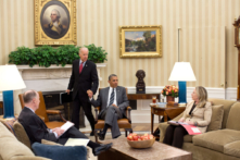 Người thực thi giấu mặt của TT Joe Biden