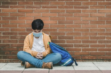 Trẻ em tự tử trở thành một ‘đại dịch quốc tế’