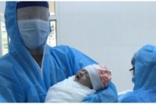 Thêm 1 bé trai chào đời trong khu cách ly ở Lào Cai