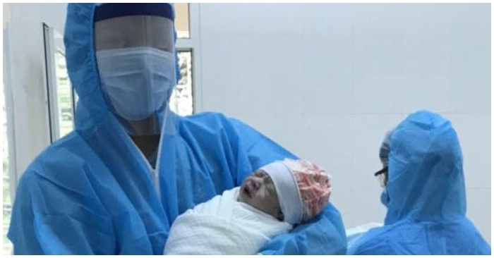 Thêm 1 bé trai chào đời trong khu cách ly ở Lào Cai