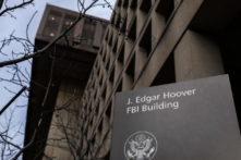 Hãy bãi bỏ FBI