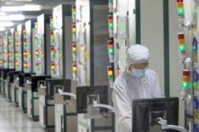 Sự thiếu hụt vi mạch bán dẫn toàn cầu làm nổi bật việc cần phải đa dạng hóa chuỗi cung ứng Hoa Kỳ