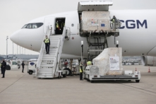 Covid-19 ở Ấn Độ: 28 tấn thiết bị y tế của Pháp đã đến New Delhi