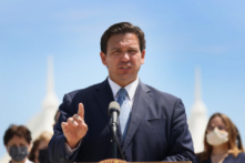 Thống đốc DeSantis: Florida sẽ không nhượng bộ trước áp lực dỡ bỏ lệnh cấm đối với ‘hộ chiếu vaccine’