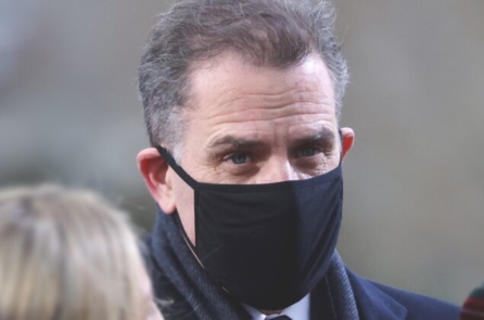 Con trai Hunter Biden của TT Biden vẫn sở hữu cổ phần trong công ty Trung Quốc