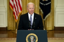 Lần đầu tiên TT Biden sẽ chuyển 20 triệu liều vaccine ra nước ngoài