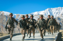 Ngũ Giác Đài bị chỉ trích vì trì hoãn báo cáo về các công ty quân sự Trung Quốc