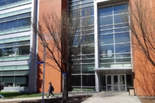 Tỉnh Alberta yêu cầu các trường đại học ngừng theo đuổi quan hệ đối tác với Trung Quốc