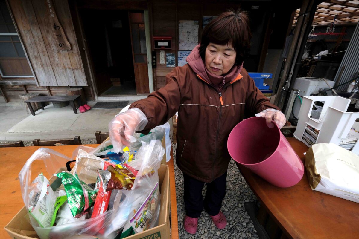 Nhật Bản tái chế rác thải