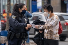 Bạo lực gần đây chống lại người Mỹ gốc Á nêu bật sự khác biệt cơ bản giữa Trung Cộng và người dân Trung Quốc