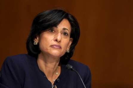 Giám Đốc CDC Hoa Kỳ: ‘Chúng tôi sẽ không lưu tâm chút nào nữa vào chỉ thị vaccine’