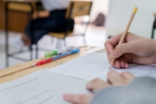 Người Úc không muốn Thuyết sắc tộc trọng yếu trong lớp học